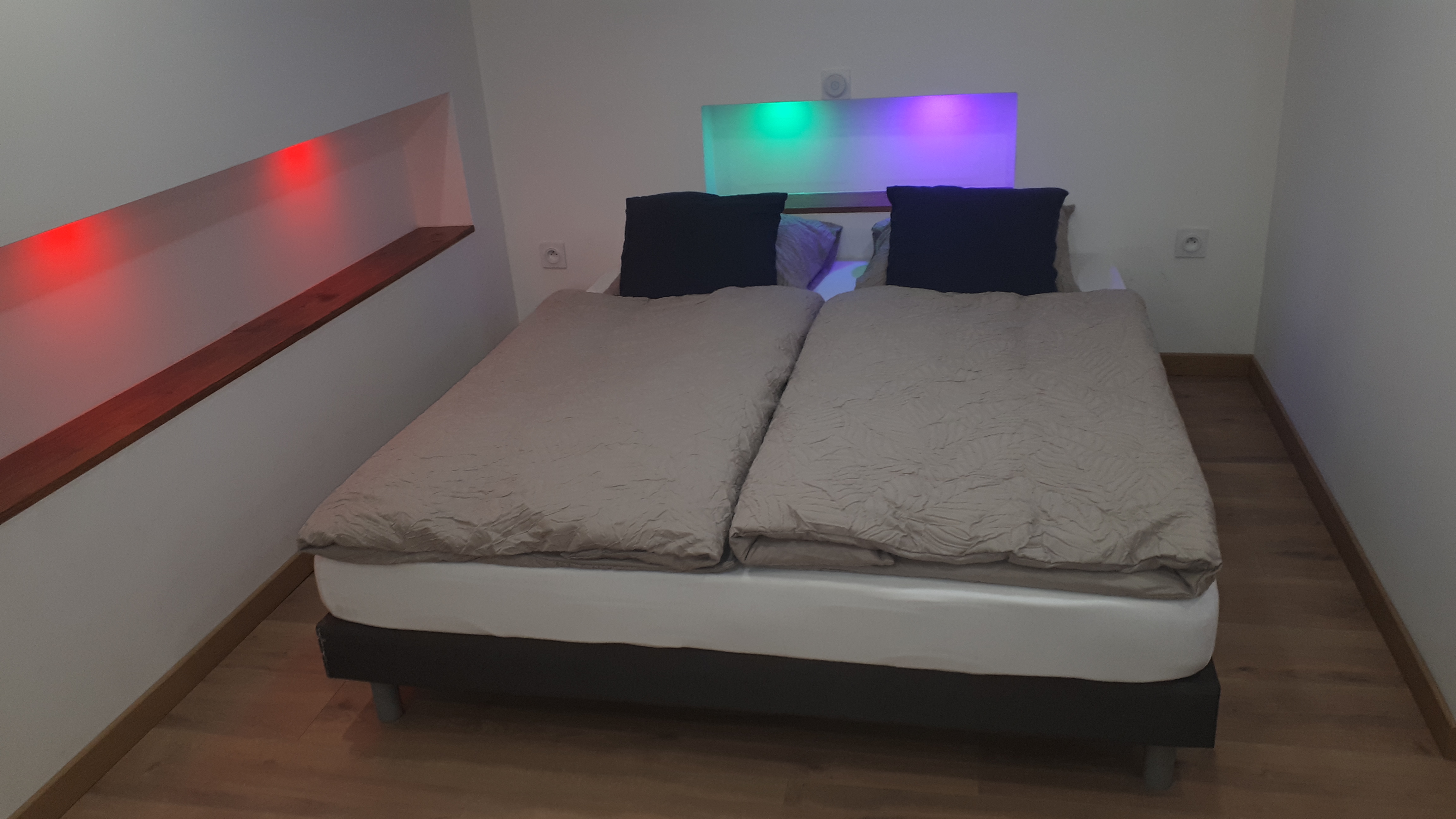 Chambre 1 avec lit double